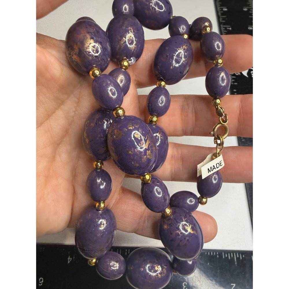 Purple Marbled Resin Bead Necklace Gold Tone Splatter Accents Graduated 25 Inch